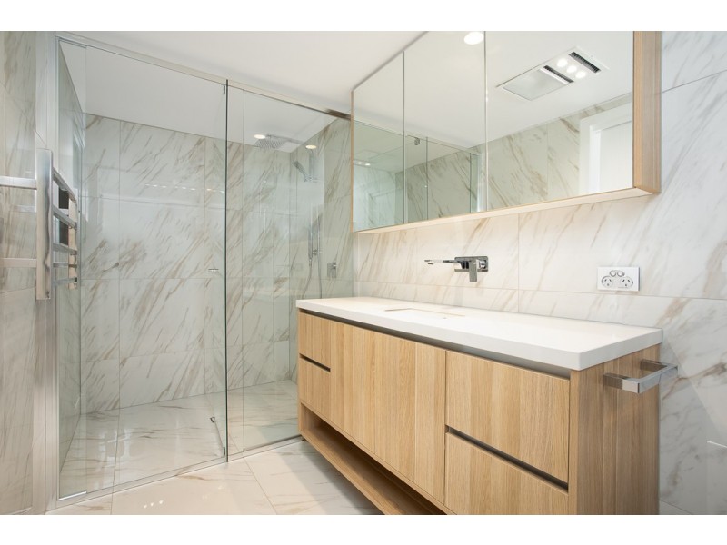 Penthouse 131 Flinders Parade, Scarborough QLD 4020