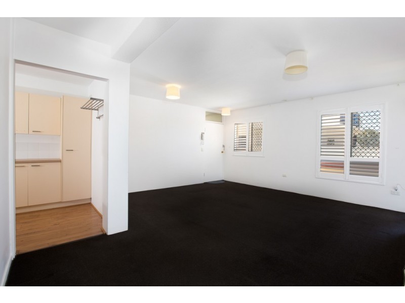 3/89 Marine Parade, Redcliffe QLD 4020