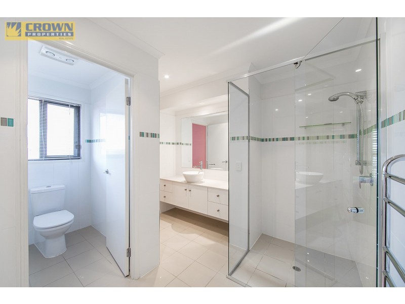 16 Mariner Court, Newport QLD 4020