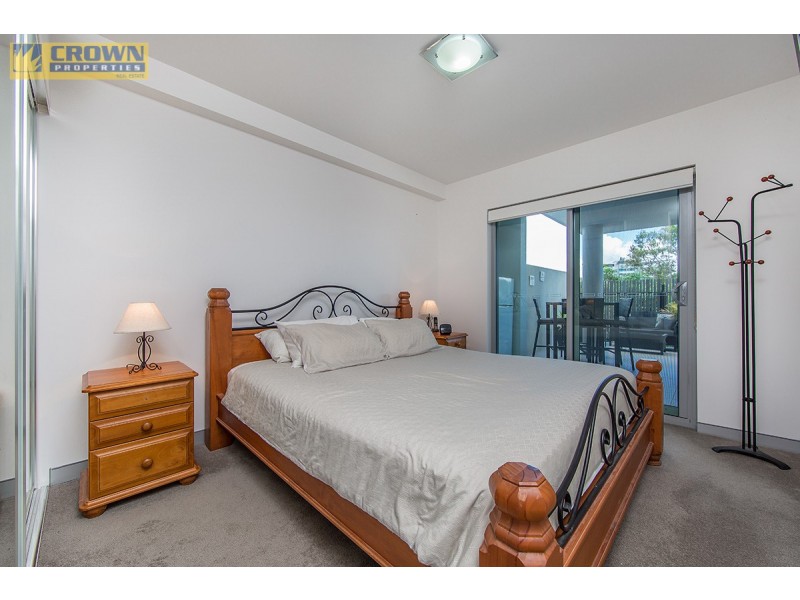 3/80 Hornibrook Esplanade, Clontarf QLD 4019