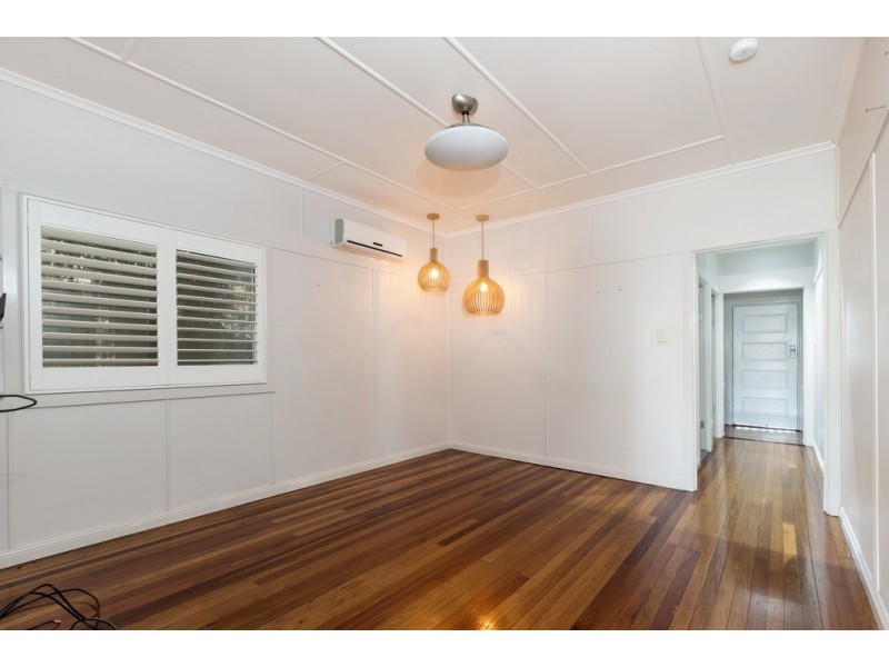 170 Prince Edward Parade Pde, Scarborough QLD 4020