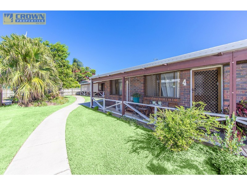 4/124 Oxley Ave, Woody Point QLD 4019