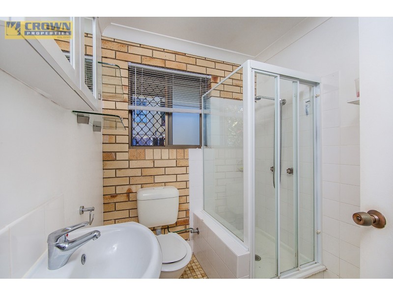 4/124 Oxley Ave, Woody Point QLD 4019