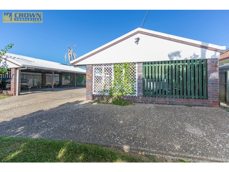 4/124 Oxley Ave, Woody Point QLD 4019