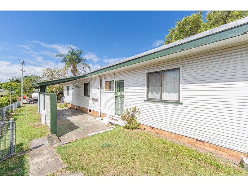 35 Essey Street, Clontarf QLD 4019