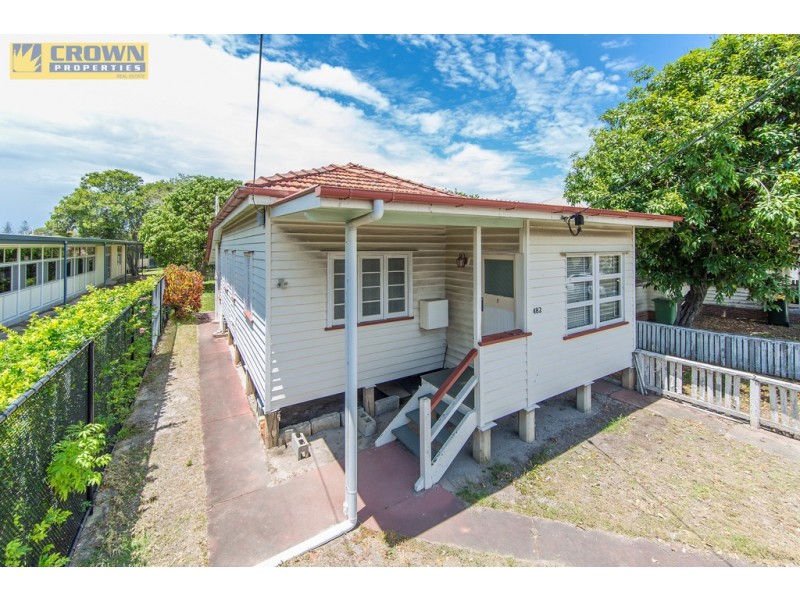 482 Oxley Avenue, Redcliffe QLD 4020