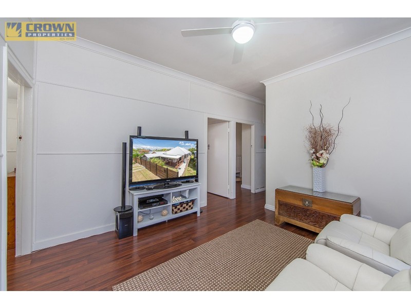 155 Scarborough Road, Redcliffe QLD 4020