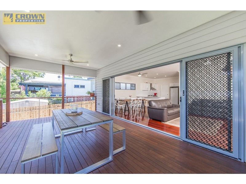 155 Scarborough Road, Redcliffe QLD 4020