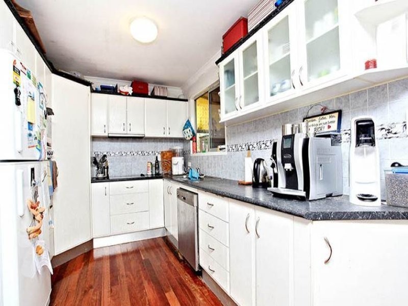 2 Pearen street, Clontarf QLD 4019