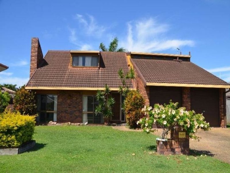 6 Southern Cross Drive, Newport QLD 4020