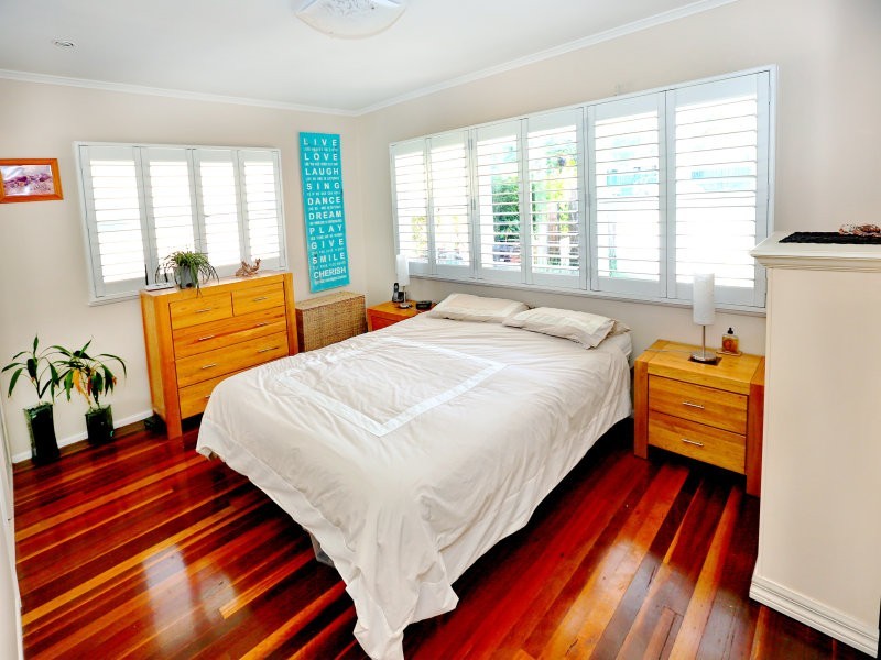 53 Robertson Avenue, Margate QLD 4019