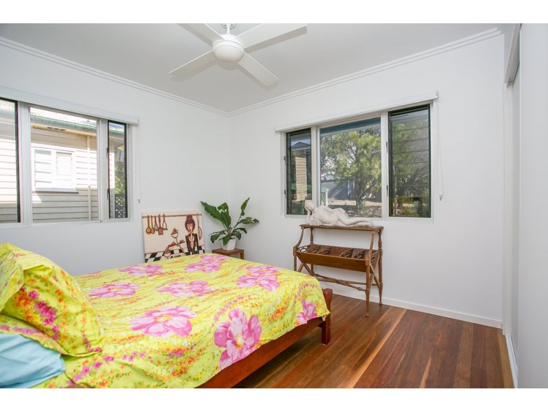 6 Sampson Street, Margate QLD 4019