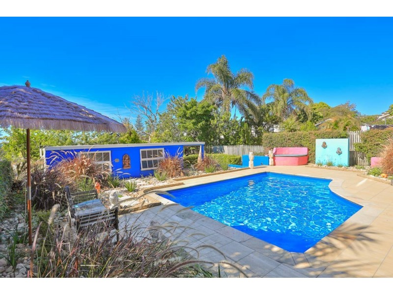 6 Sampson Street, Margate QLD 4019