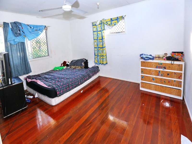 41 Redbank Road, Redcliffe QLD 4020