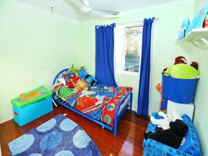 41 Redbank Road, Redcliffe QLD 4020