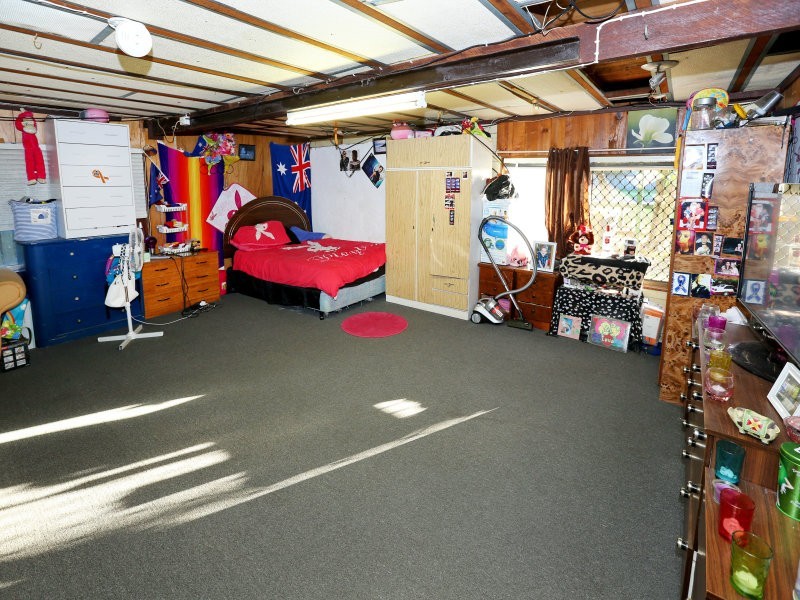 41 Redbank Road, Redcliffe QLD 4020