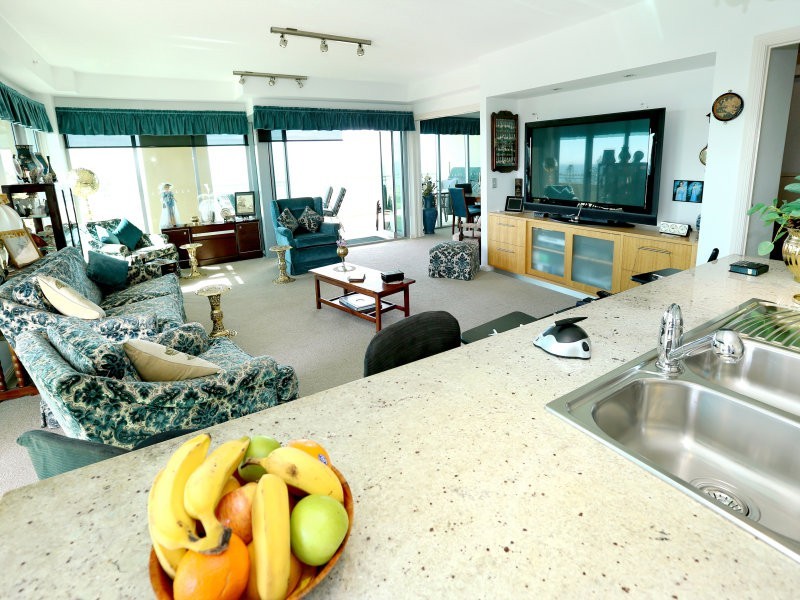 902/185 Redcliffe Parade, Redcliffe QLD 4020