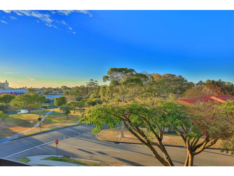 205/25 Dix Street, Redcliffe QLD 4020