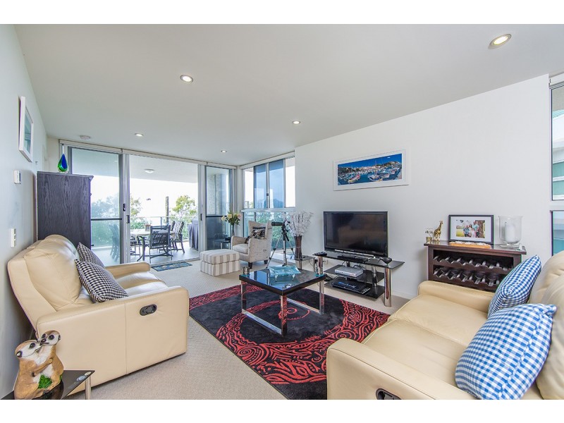 202/87 Marine Parade, Redcliffe QLD 4020