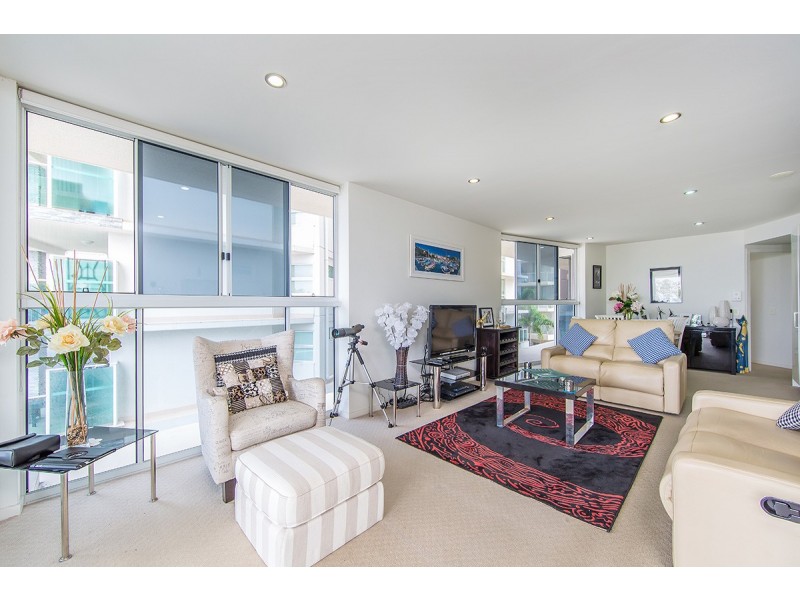 202/87 Marine Parade, Redcliffe QLD 4020