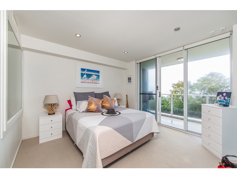 202/87 Marine Parade, Redcliffe QLD 4020