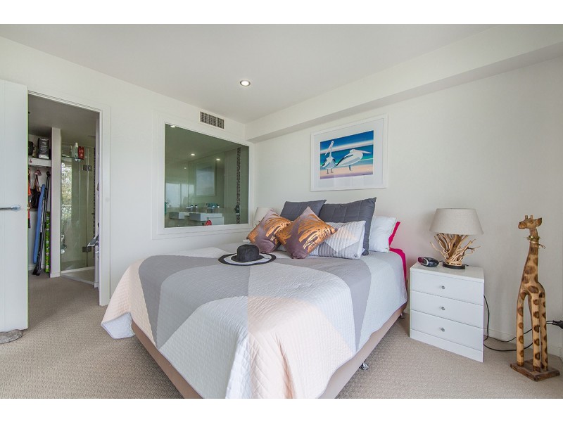 202/87 Marine Parade, Redcliffe QLD 4020