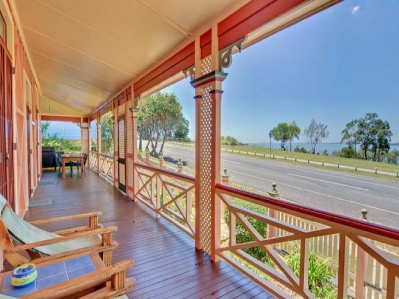 86 Allpass Parade, Shorncliffe QLD 4017