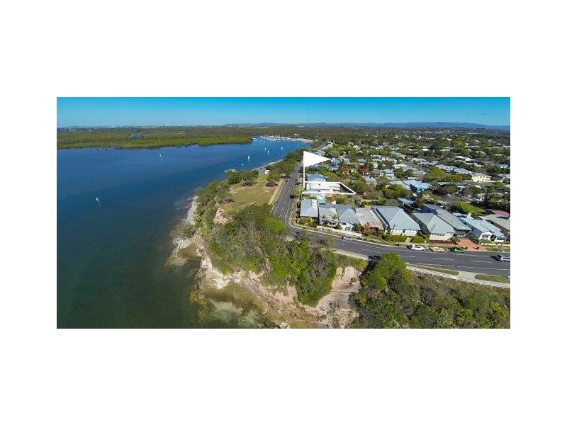 86 Allpass Parade, Shorncliffe QLD 4017