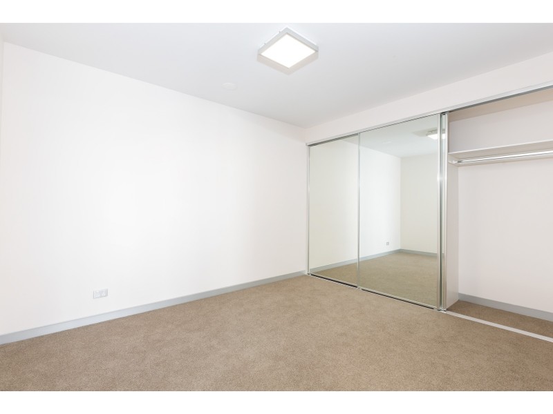 2/103 Sutton Street, Redcliffe QLD 4020