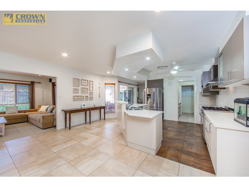 15 Skandia Court, Newport QLD 4020