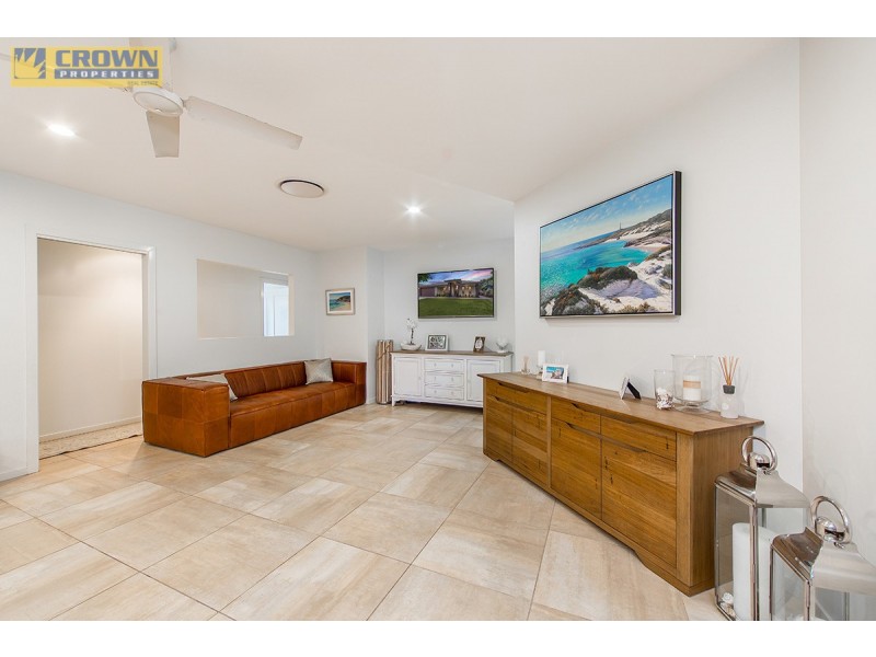 15 Skandia Court, Newport QLD 4020