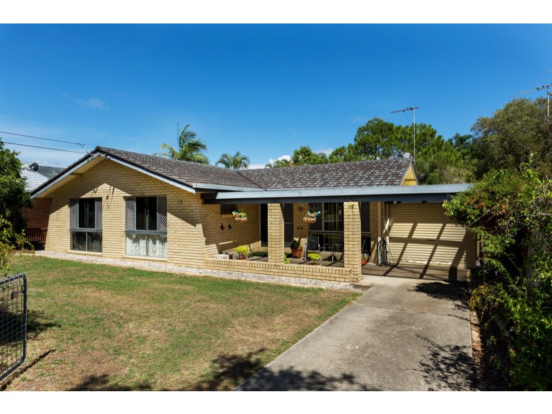 13 Longland Street, Redcliffe QLD 4020