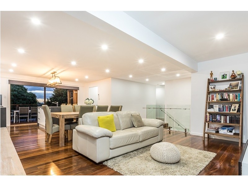 55 Scarborough Road, Redcliffe QLD 4020