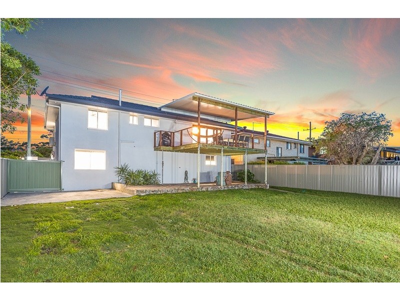 55 Scarborough Road, Redcliffe QLD 4020