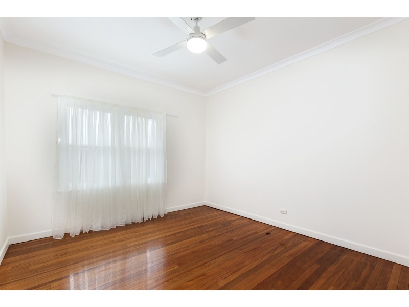 135 Margate Parade, Margate QLD 4019
