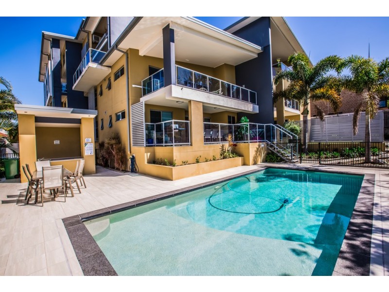 11/8 Georgina Street, Woody Point QLD 4019