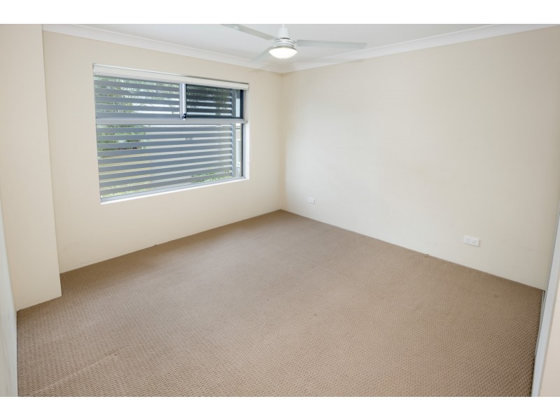 11/8 Georgina Street, Woody Point QLD 4019