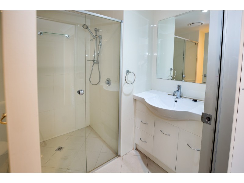 11/8 Georgina Street, Woody Point QLD 4019