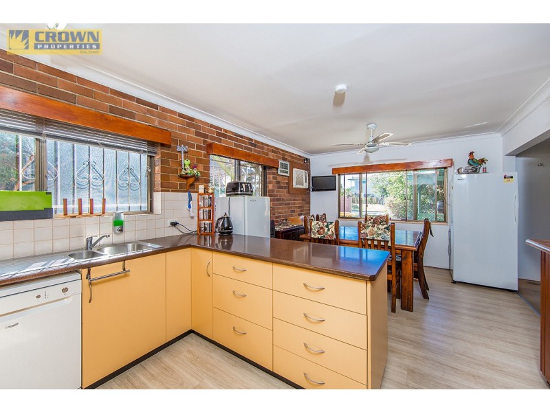 215 Victoria Ave, Margate QLD 4019