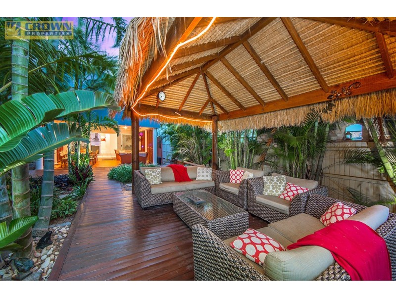 44a Palmtree Ave, Scarborough QLD 4020