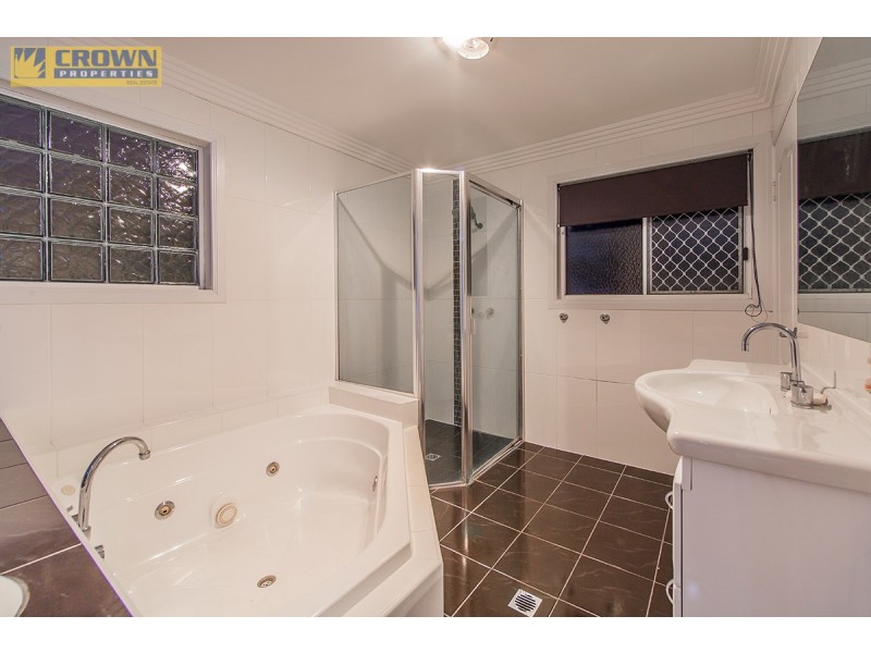 44a Palmtree Ave, Scarborough QLD 4020