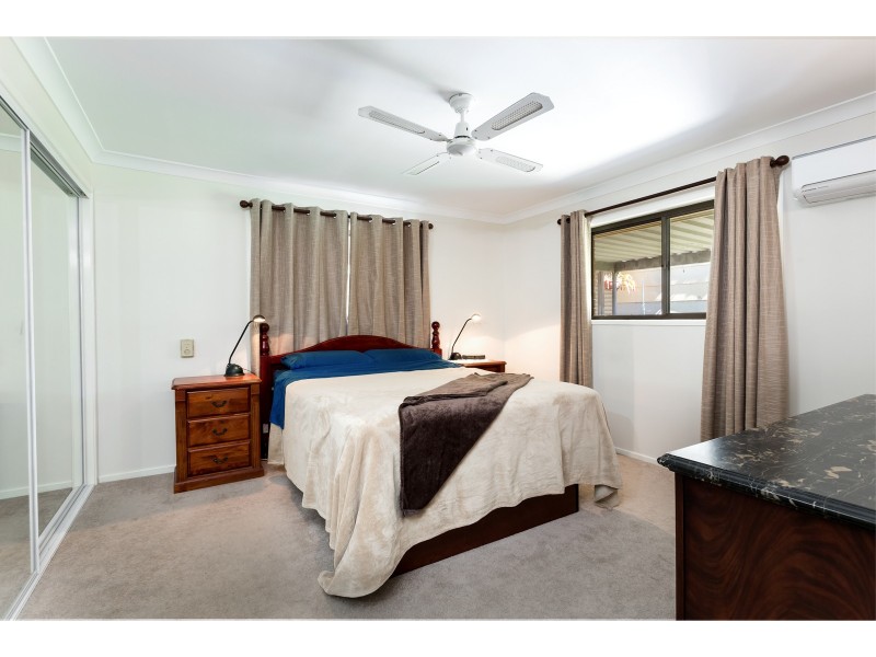 33 Abelia Cres, Kippa-ring QLD 4021