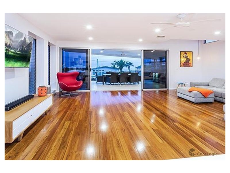 11 Fortune Street, Scarborough QLD 4020