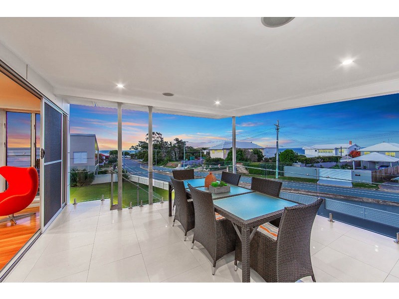 11 Fortune Street, Scarborough QLD 4020