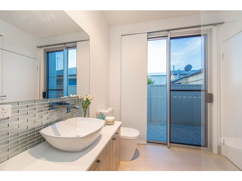 11 Fortune Street, Scarborough QLD 4020