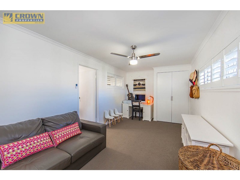 5 Matthew St, Scarborough QLD 4020