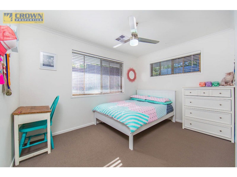 5 Matthew St, Scarborough QLD 4020