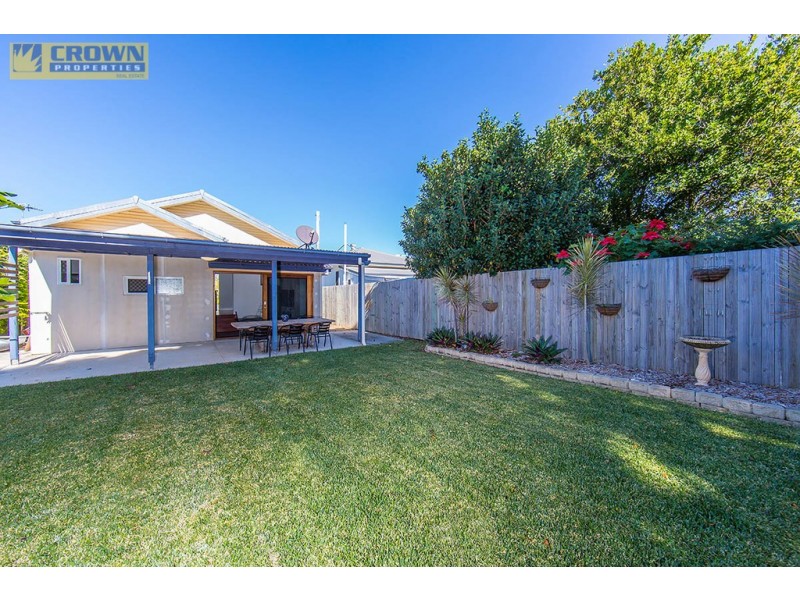 62 Collins Street, Woody Point QLD 4019