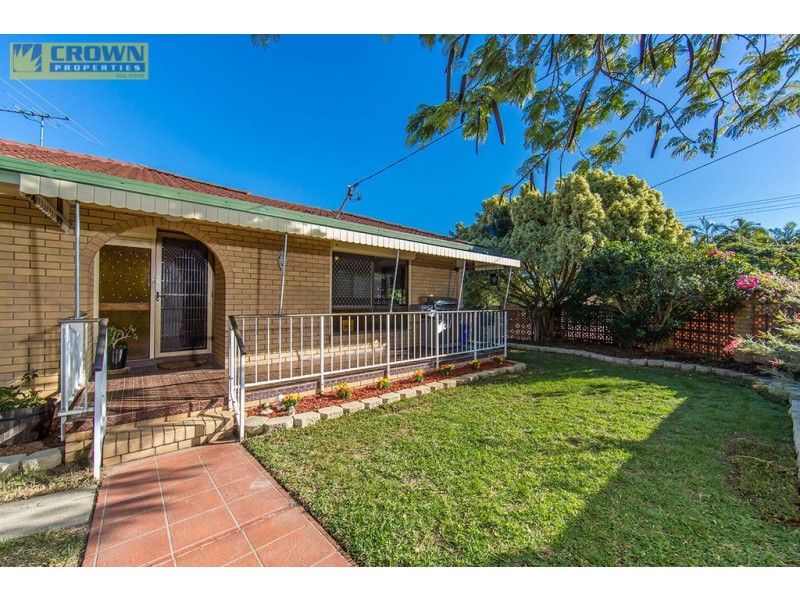 14 Houghton Ave, Redcliffe QLD 4020