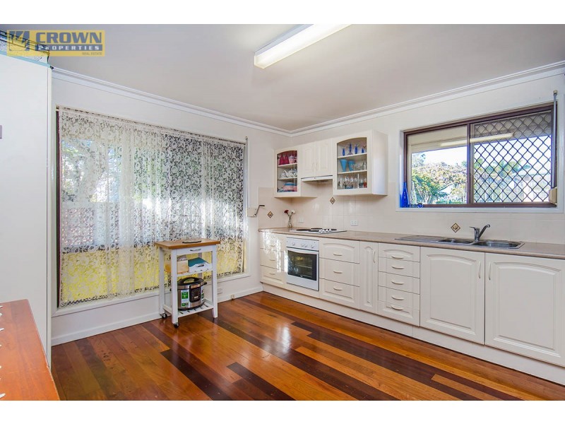 14 Houghton Ave, Redcliffe QLD 4020